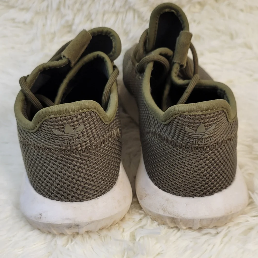 Mens adidas shoes Size 5.5